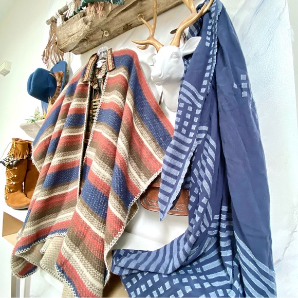 Cozy Roots boho scarf/wrap w maple leaf 🍁 and rustic /cottage core vibe - Picture 5 of 14